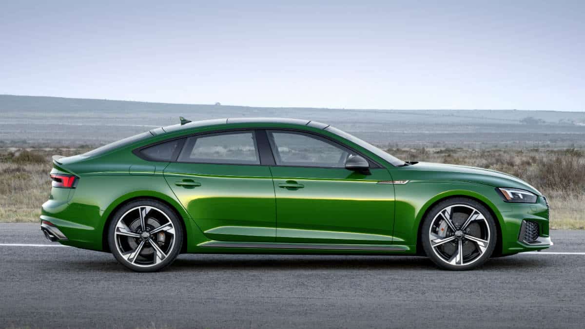 PREMIUM SPORTS CAR AUDI RS5 SPORTBACK