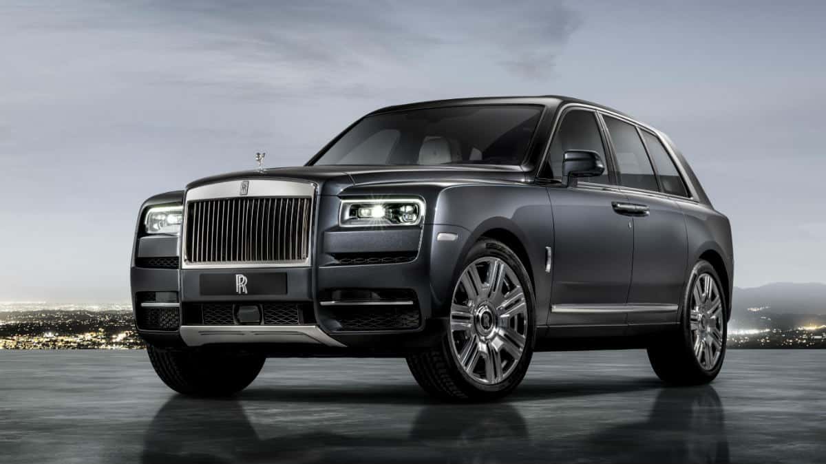 LUXURY SUV CAR ROLLS ROYCE CULLINAN