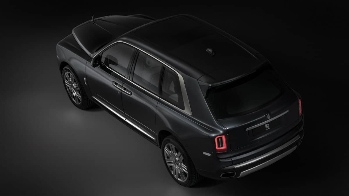 LUXURY SUV CAR ROLLS ROYCE CULLINAN