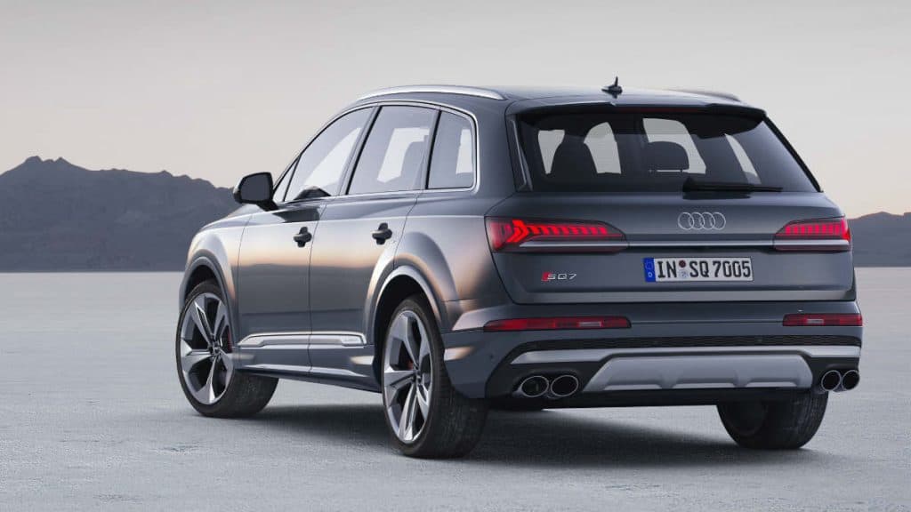 PERFORMANCE SUV CAR AUDI SQ7 TDI